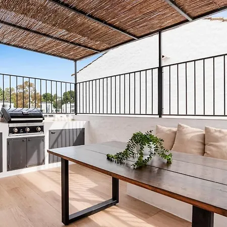 Sun Terrace Apartment *